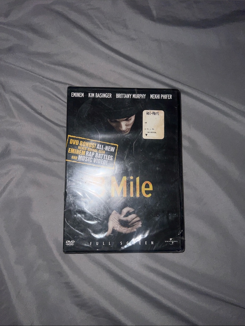8 Mile DVD Movie - Black Cover with Yellow Title